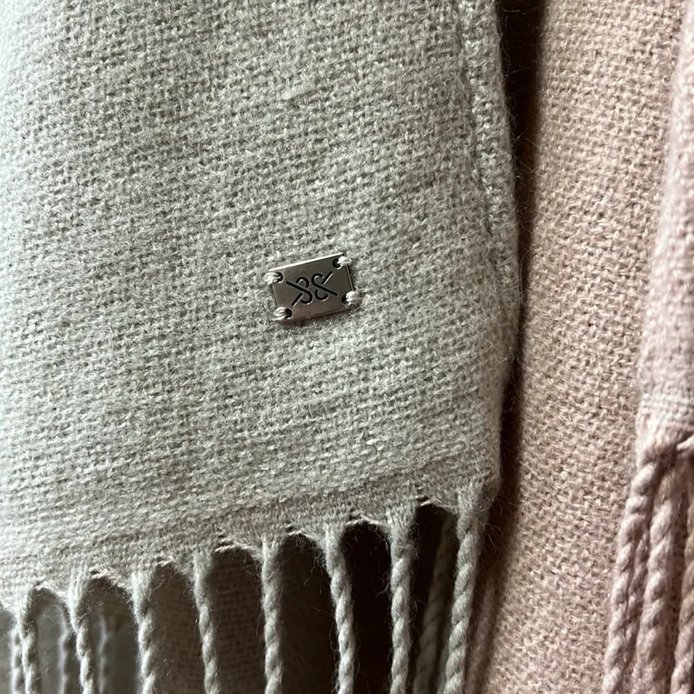 Soia & Kyo Poncho Shawl Sweater Wrap